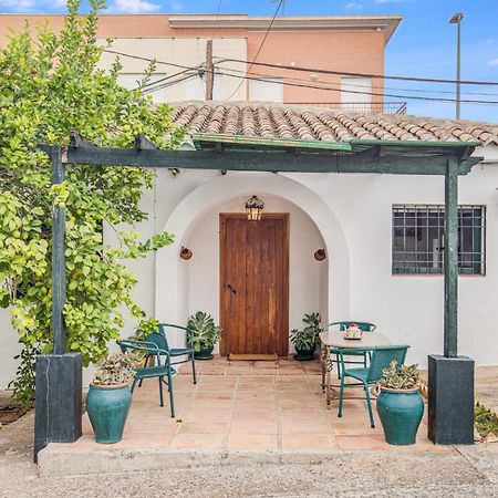 -Iponubahomes- Centrica Casa Con Jardin Y Chimenea Baena Bagian luar foto