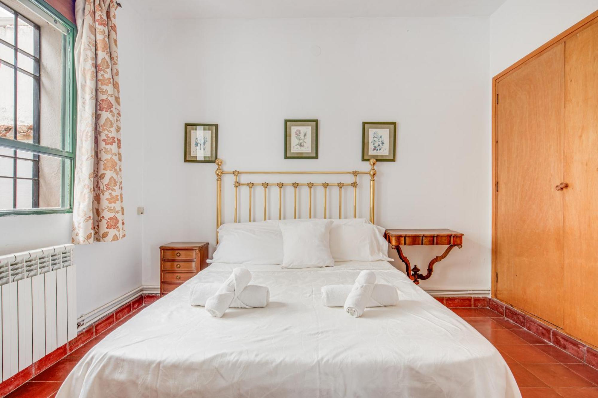 -Iponubahomes- Centrica Casa Con Jardin Y Chimenea Baena Bagian luar foto